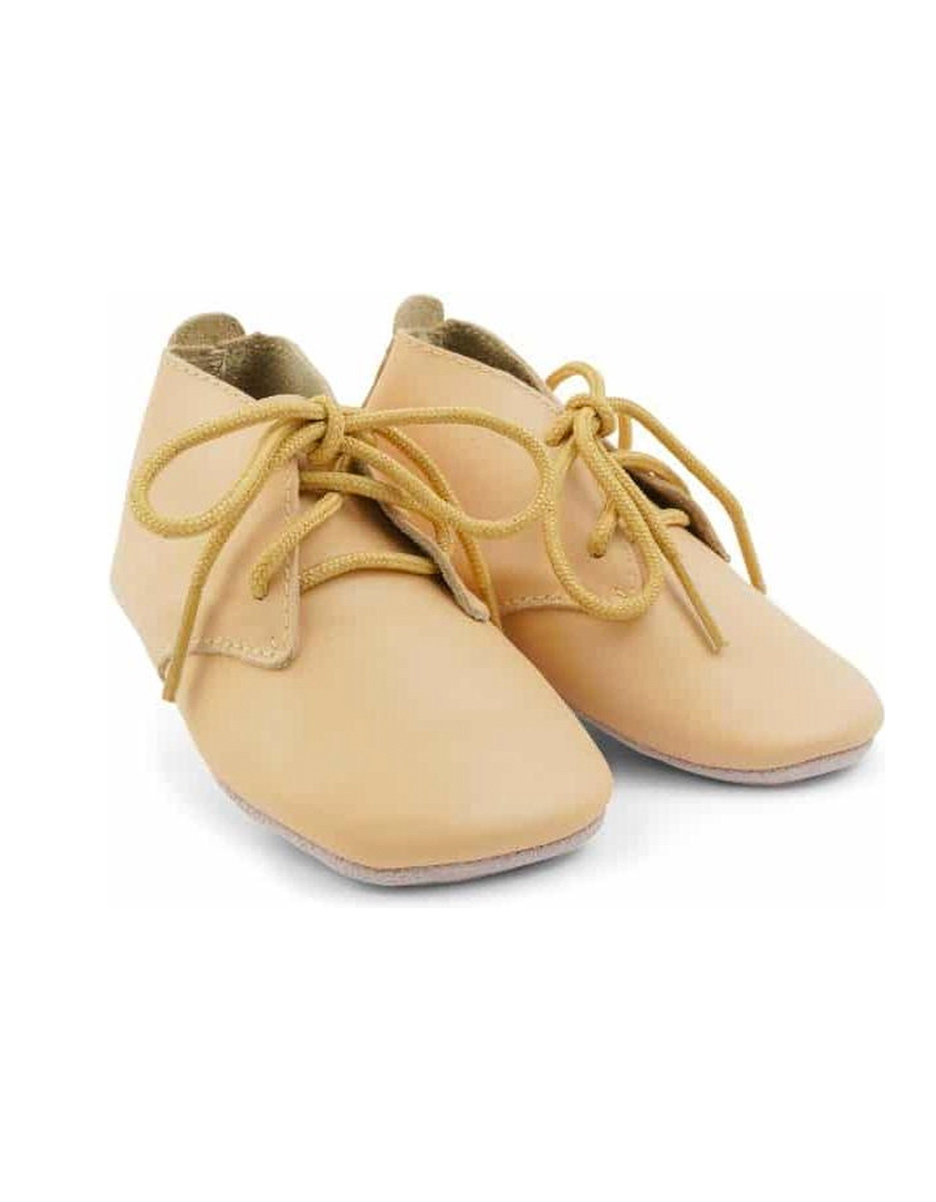 Chaussons en cuir soft soles - Bottine à lacets Desert  Caramel (Bobux)