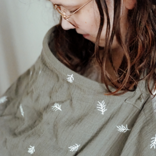 Cap d'allaitement Imprimé Vert (Ilmaha) – Image 2